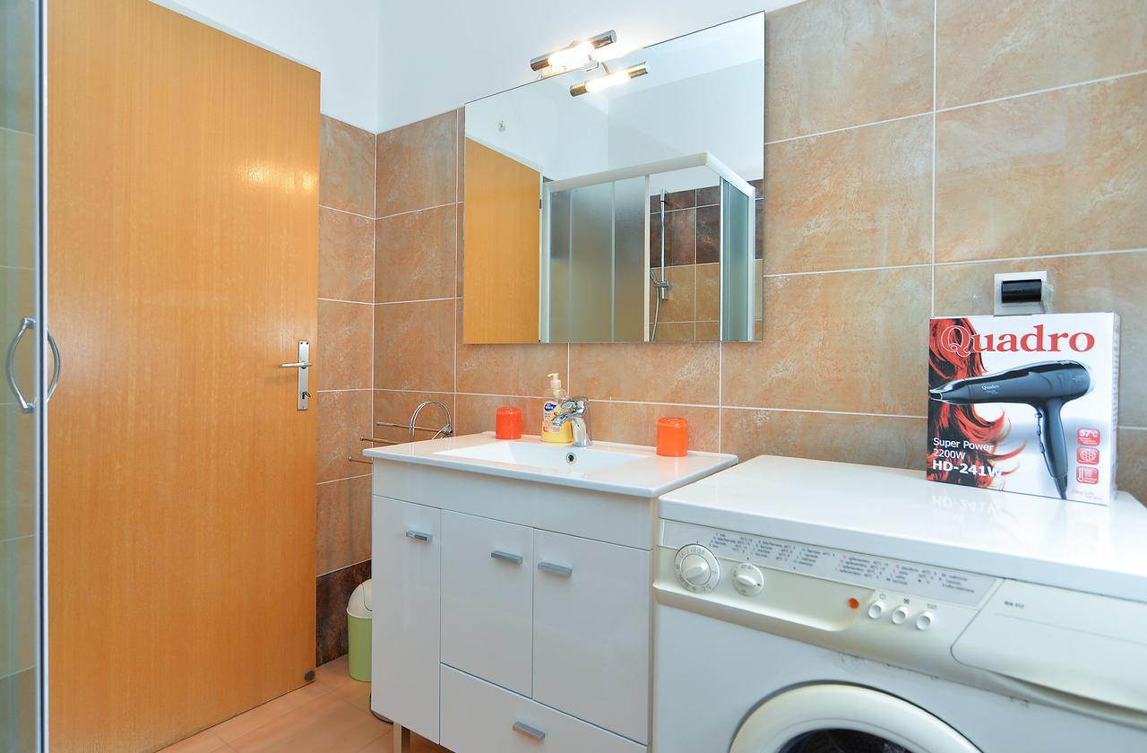 Apartment & Room Tanja 1552 Pula Extérieur photo