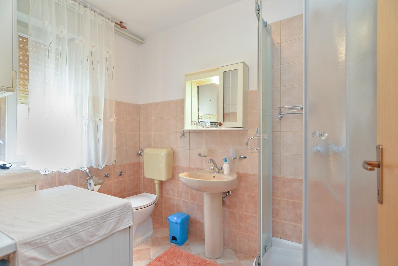 Apartment & Room Tanja 1552 Pula Extérieur photo